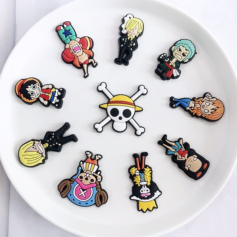 2-30pcs One Piece Luffy Crocs  - Supply Florist reseña y precio