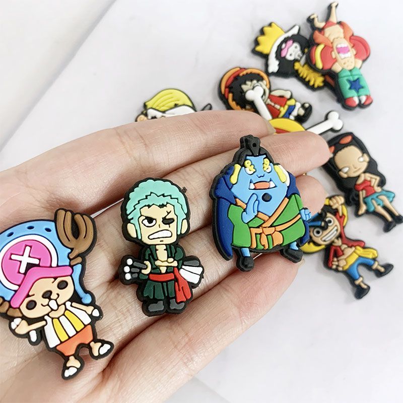 2-30pcs One Piece Luffy Crocs  - Supply Florist reseña y precio